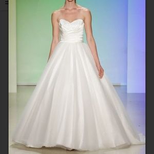Alfred Angelo Cinderella Wedding dress.  Size 16w